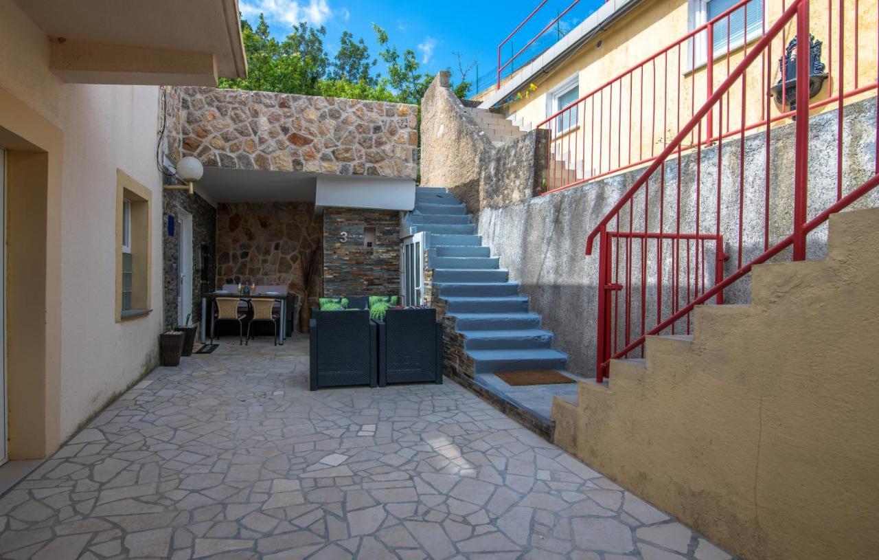 Appartement Stone House Knez à Vrbnik Extérieur photo